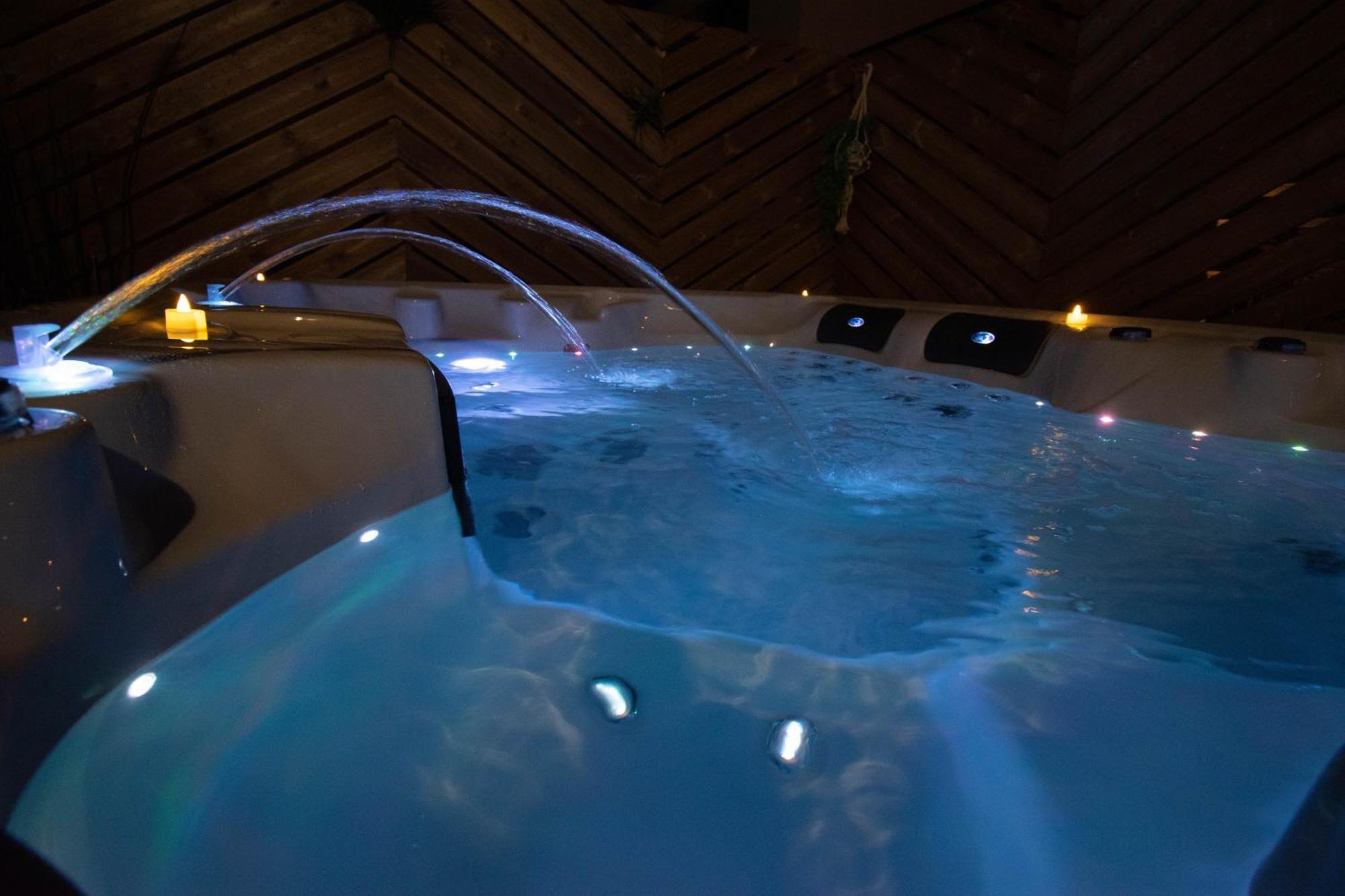 Studio Les 2 Fees - Jacuzzi - Deco Feerique Montfort-sur-Meu Exterior photo